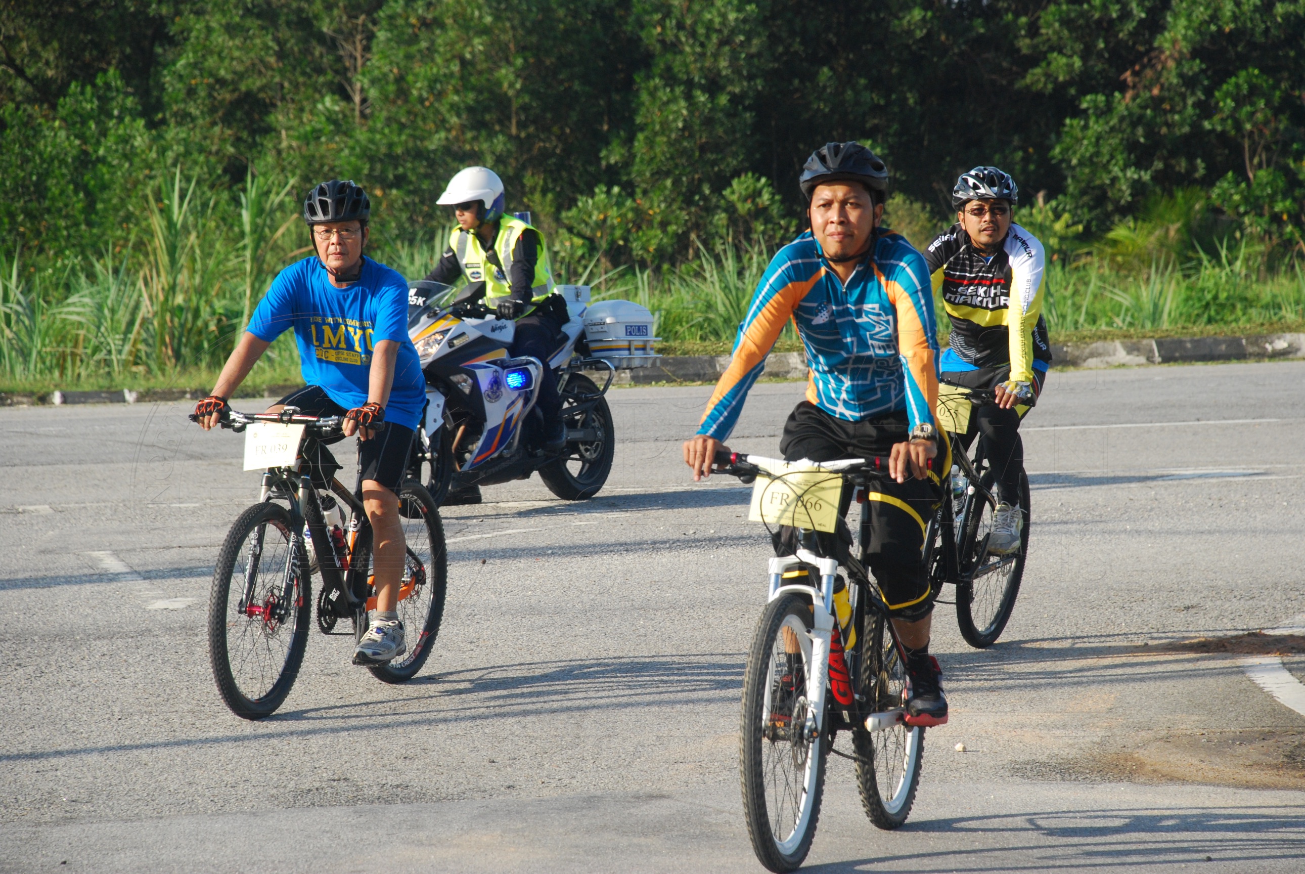 PRO16 11 basikal DSC 0210